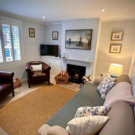 Stylish 3Br Cowes Cottage Close To The Waterfront Luaran gambar