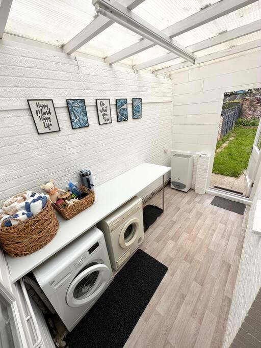 Stylish 3Br Cowes Cottage Close To The Waterfront Luaran gambar