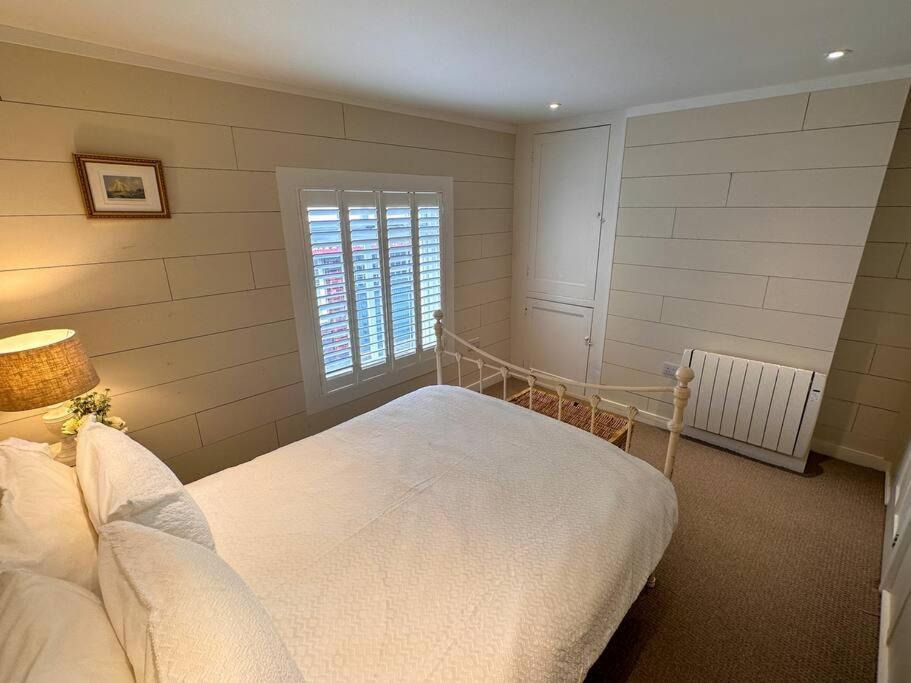 Stylish 3Br Cowes Cottage Close To The Waterfront Luaran gambar